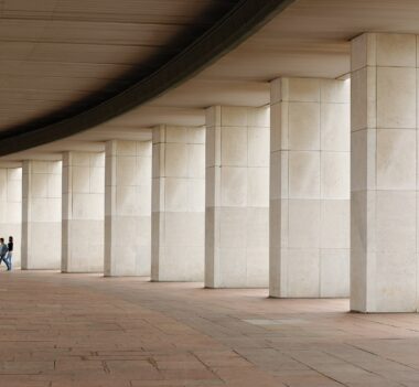 columns-5747584_1920